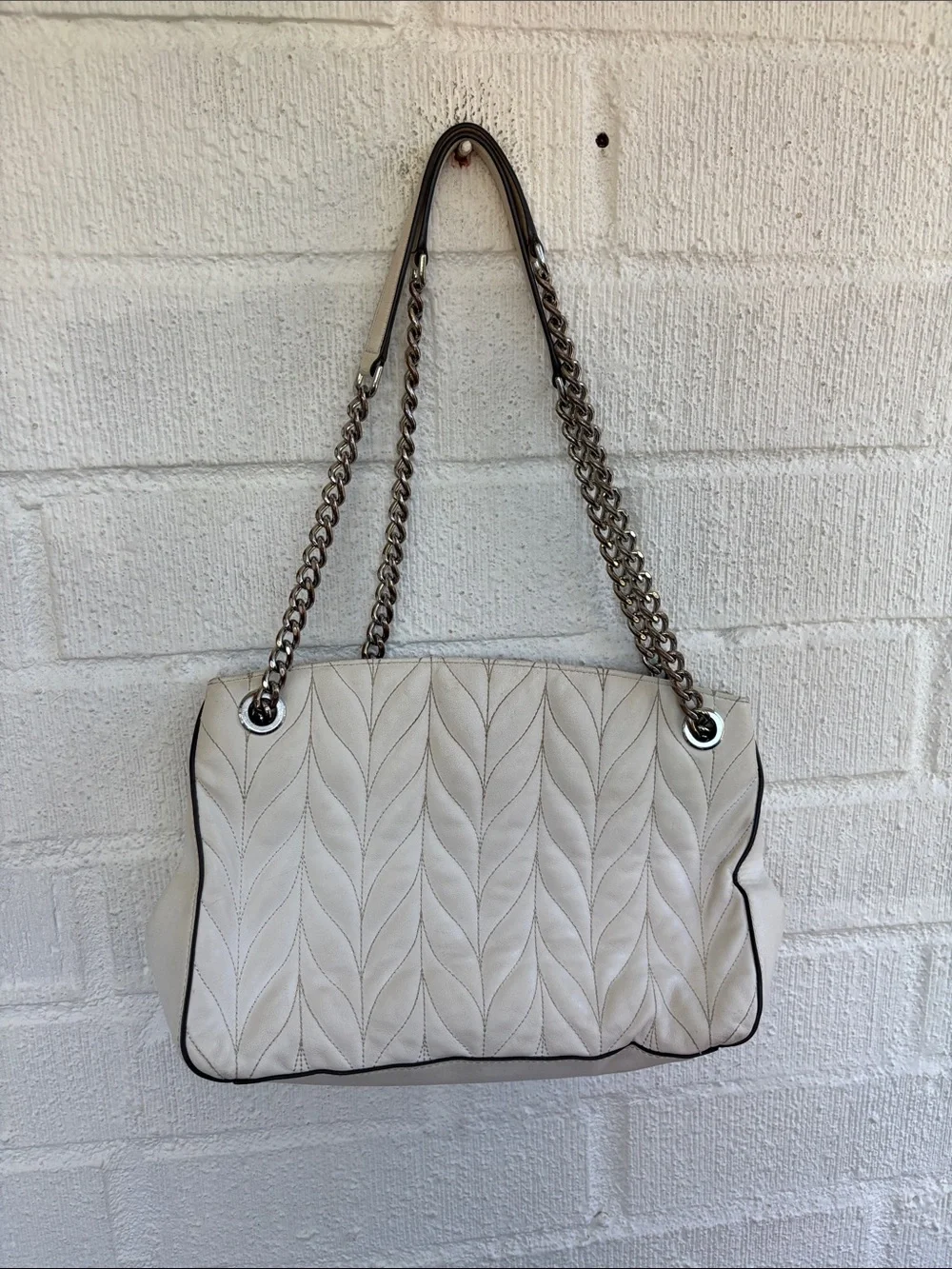 kate spade Medium Convertible Briar Lane Quilted White Shoulder Bag
